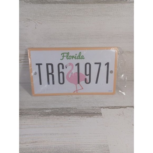 Florida Tag TR6 1971 Flamingo Decor Size 8.5 By 4.5 - Picture 9 of 11